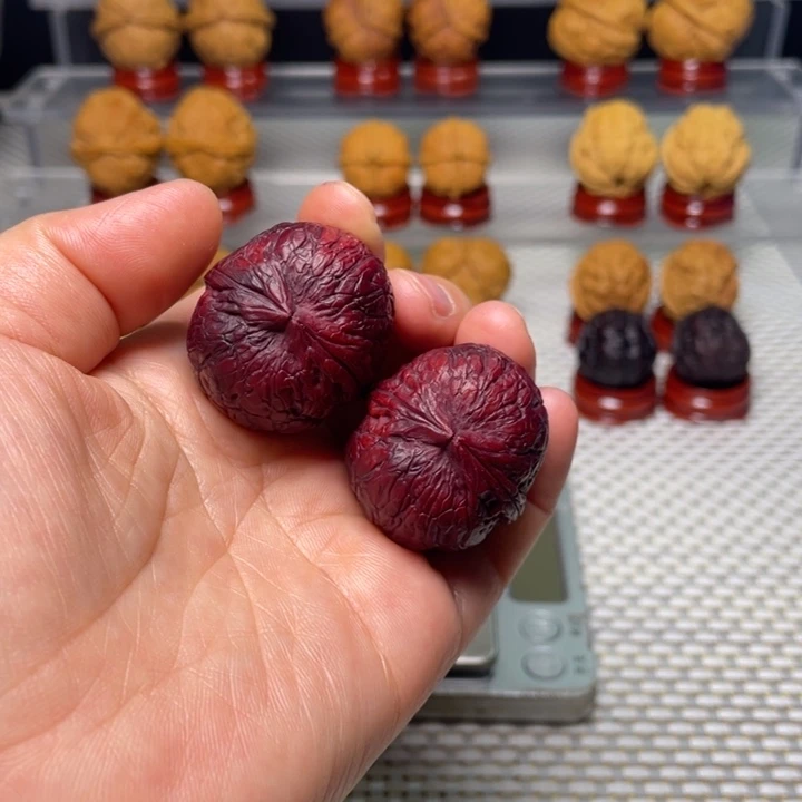 文玩核桃把件33蛇皮球