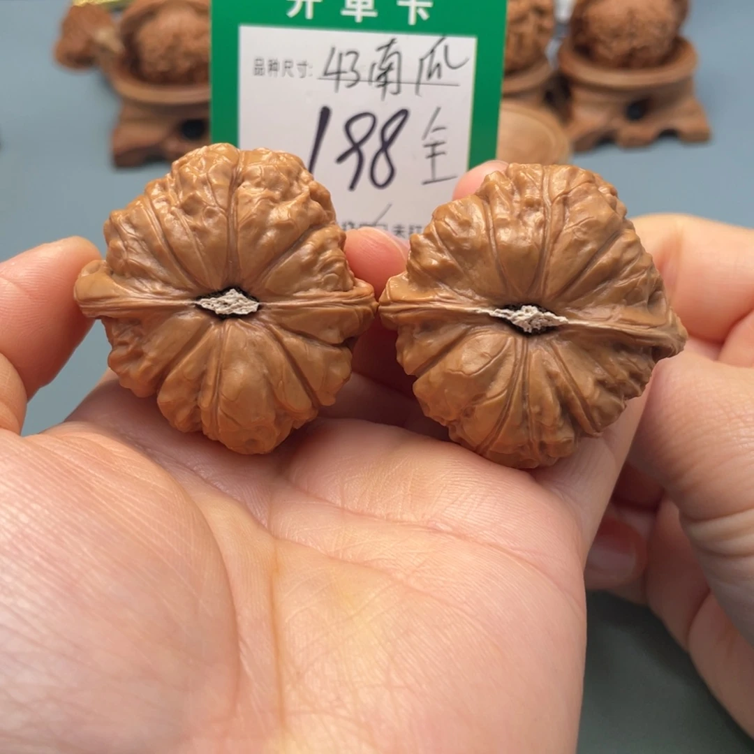 桃核把件文玩核桃