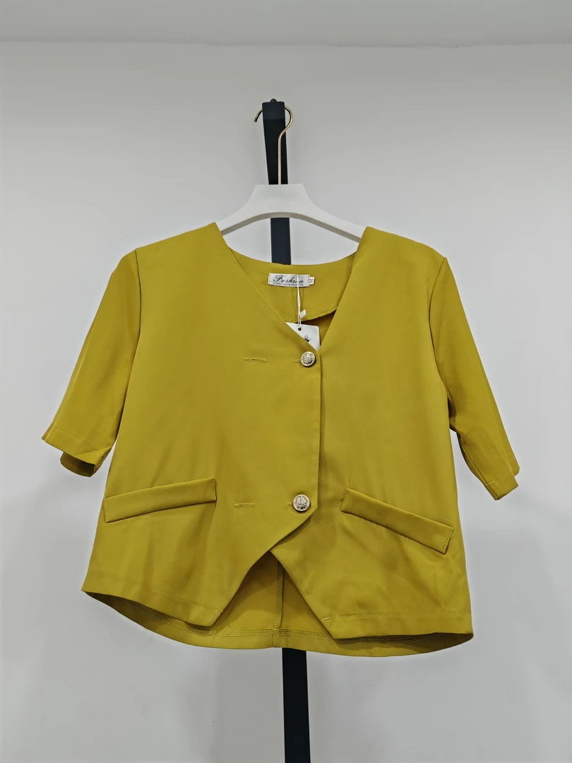 86  半袖小披肩  微瑕无运费险介意者勿拍