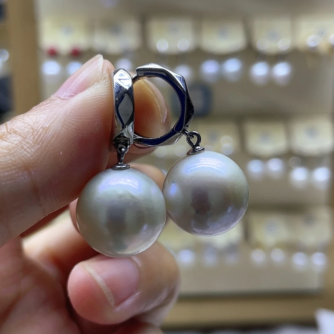 淡水珍珠银S925镶嵌耳饰