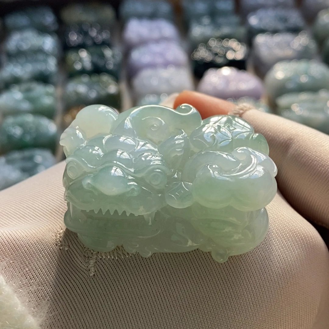 翡翠未镶嵌颈饰天然翡翠貔貅吊坠
