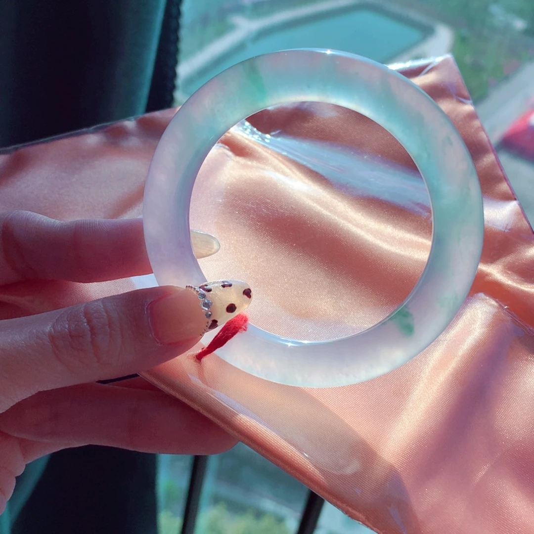 翡翠未镶嵌手镯52.5圆条 梦中情镯冰玻种炸光 灵