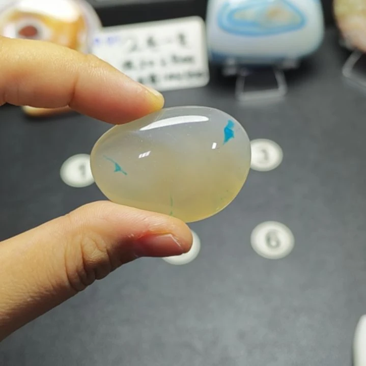 玛瑙/玉髓未镶嵌珠宝奇石