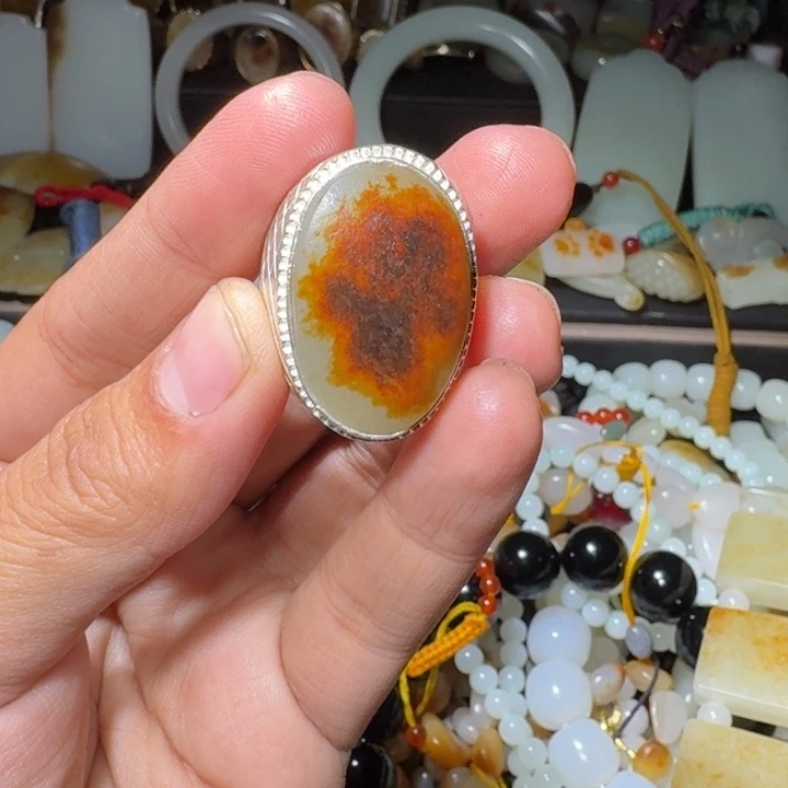 和田玉未镶嵌戒指