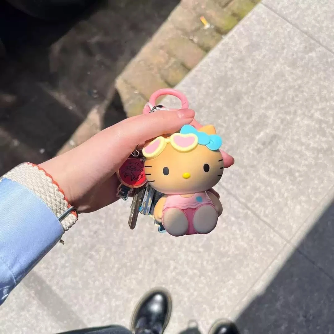 会晒黑的Kitty变色紫外线KT猫挂件钥匙扣包包挂饰可爱卡通送朋友