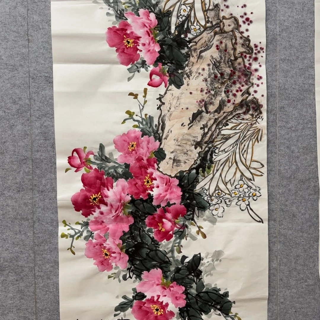 国画花鸟等图案为一体而