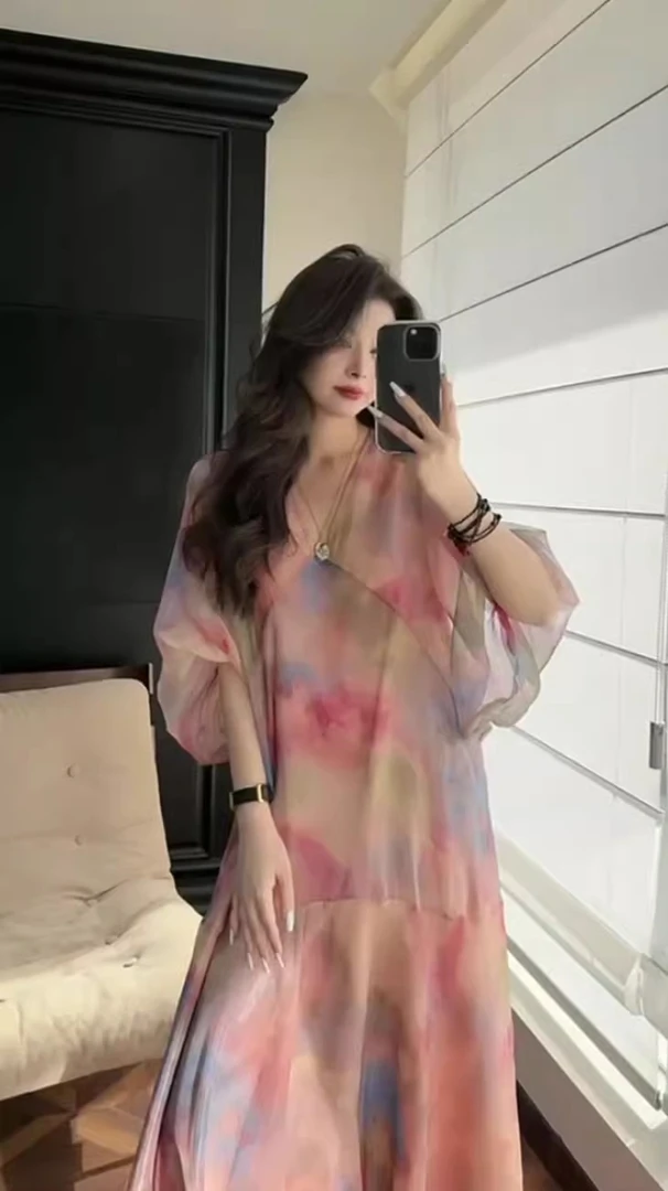 【岩心】大码女装300斤胖MM法式V领宽松蝙蝠袖显瘦气质连衣裙950