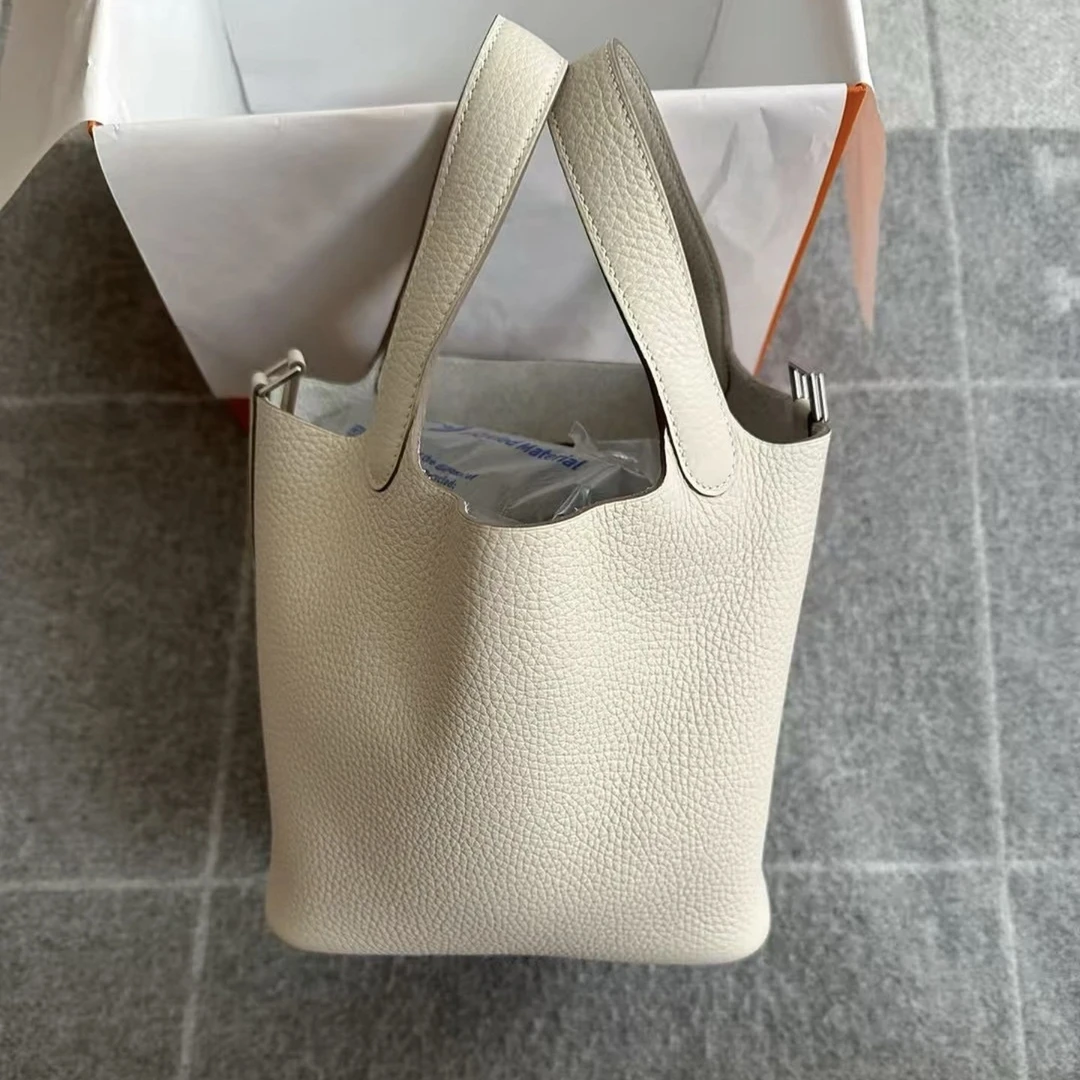 95新 Hermes/爱马仕 98新 奢总管/奶昔白 22菜篮子包 U刻