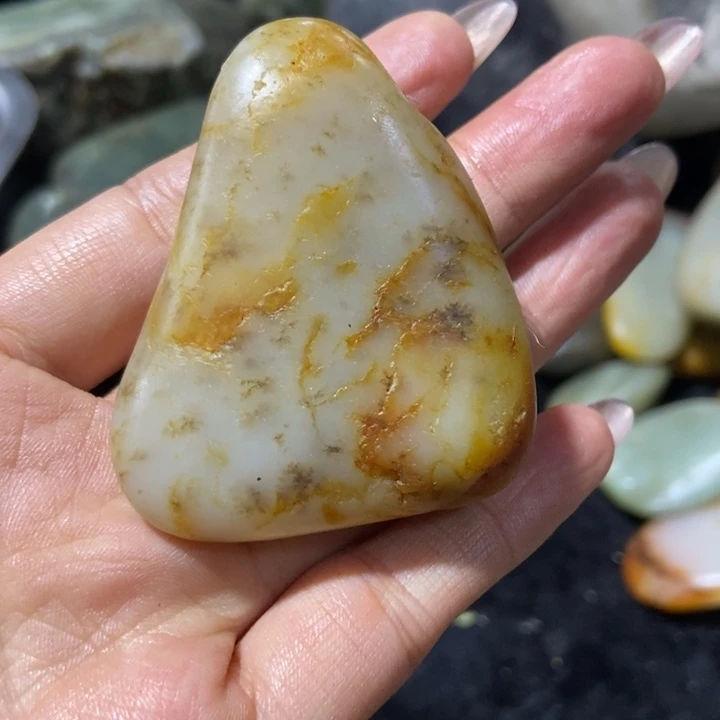 未镶嵌和田玉（糖玉）挂件