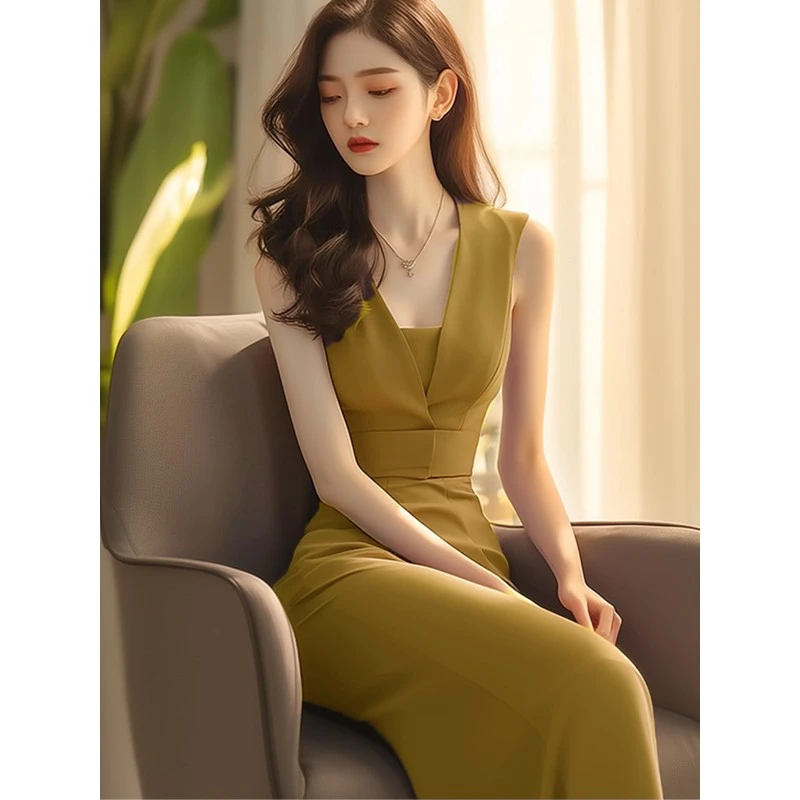 夏装气场强大法式高端精致气质名媛高级感显瘦黄色无袖西装连衣裙