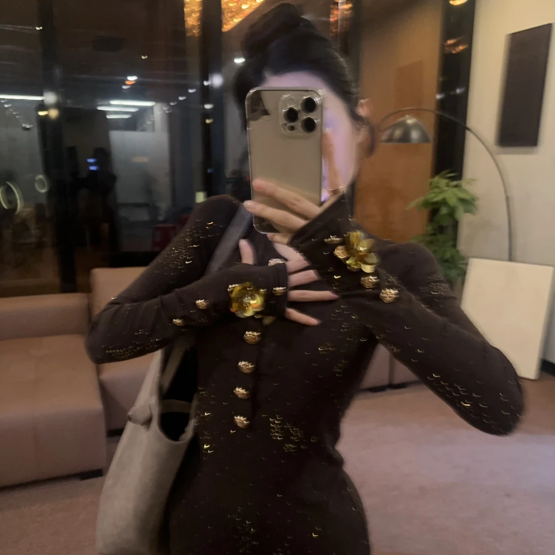 【OS&oneshow】咖色满天星小众设计感修身显瘦气质长裙V领连衣裙