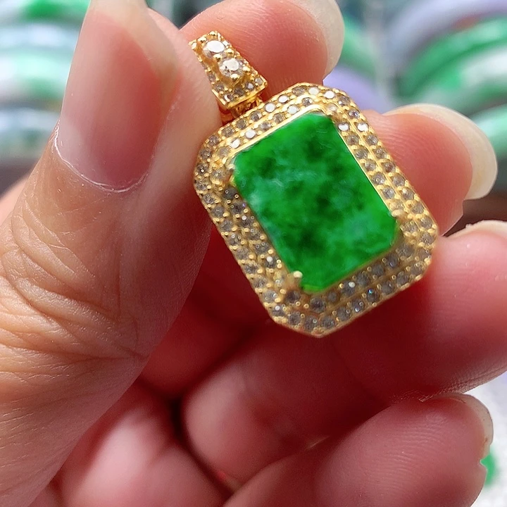 翡翠银S925镶嵌颈饰翡翠