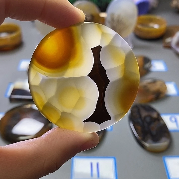 玛瑙/玉髓未镶嵌珠宝半成品72