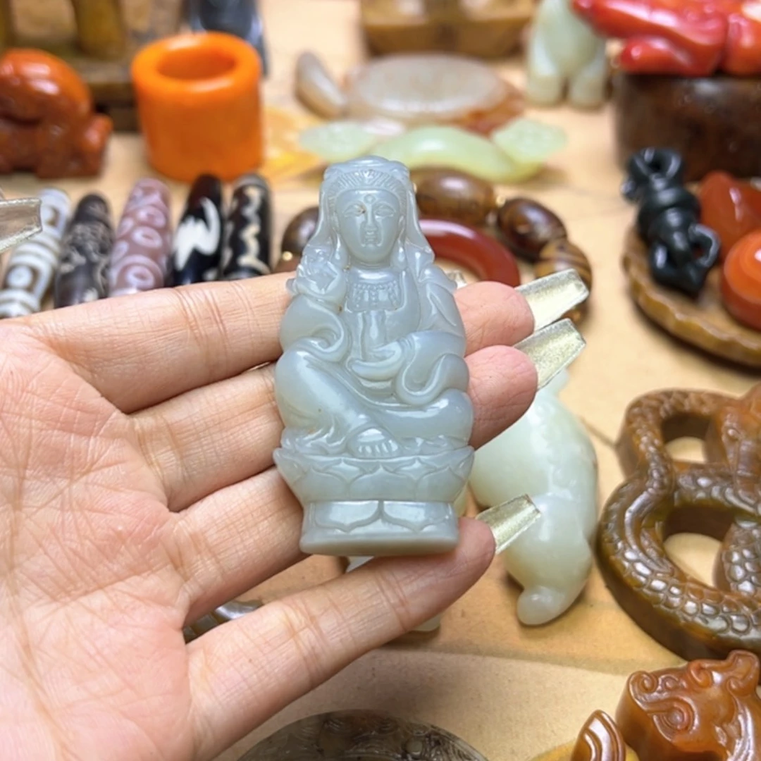 【闪购商品】蛇纹石玉颈饰未镶嵌