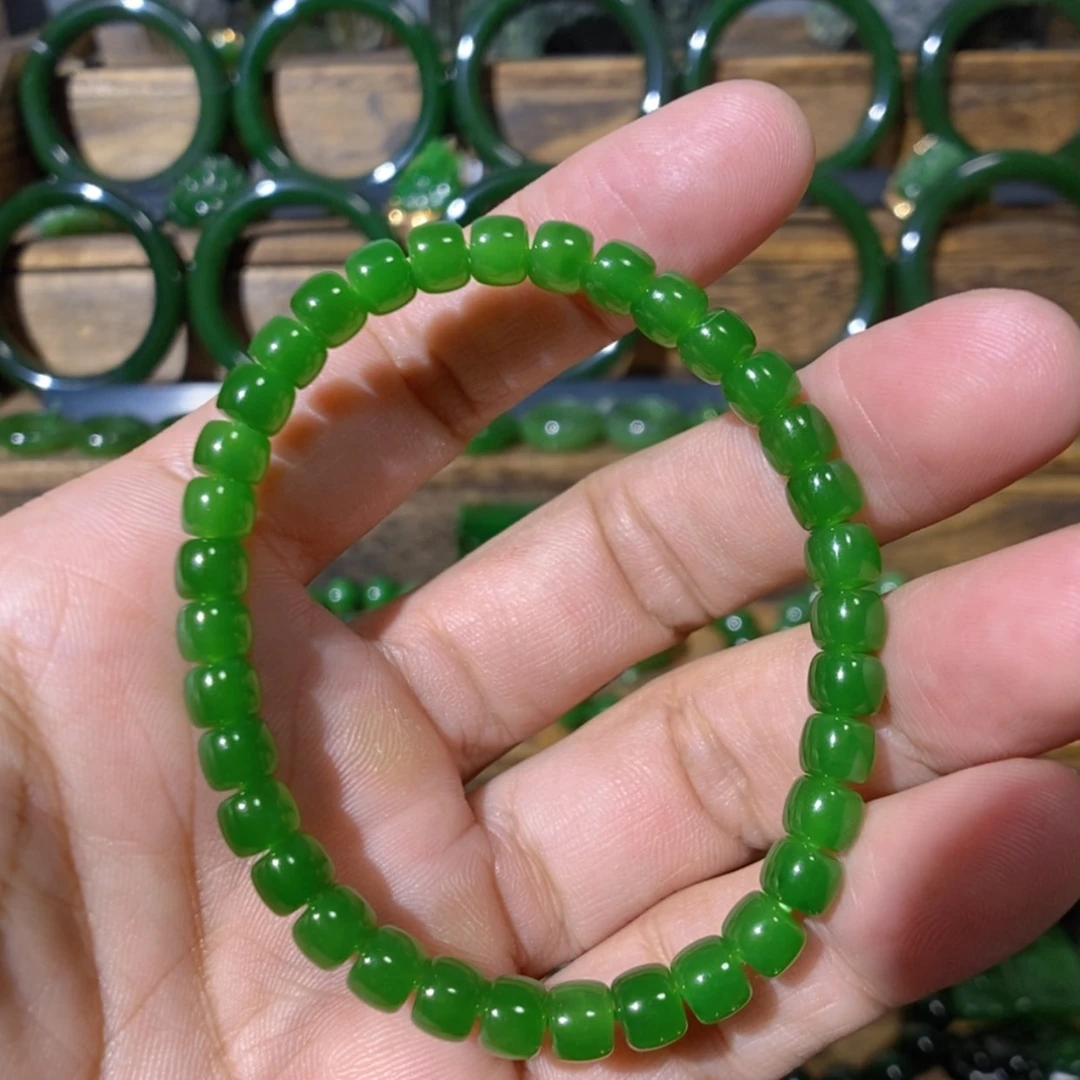 【闪购商品】吊坠(不含链)未镶嵌和田玉巴料辣阳绿手串 6