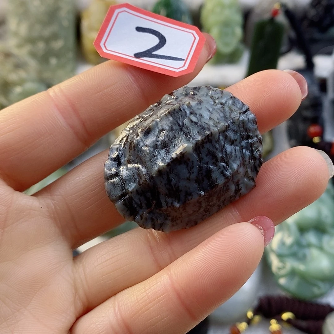 和田玉（糖玉）颈饰未镶嵌