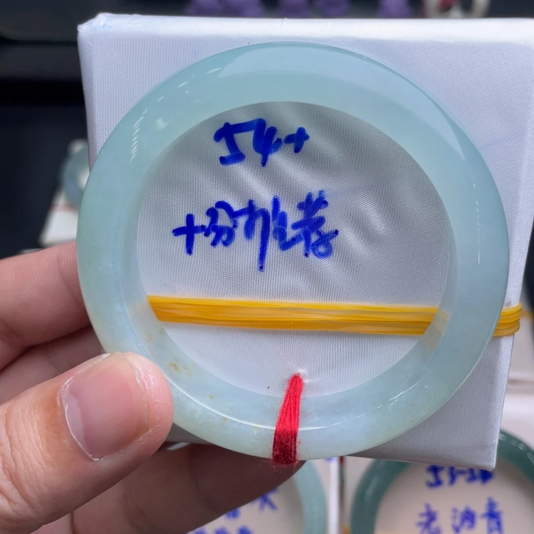 翡翠未镶嵌手镯翡翠手镯66