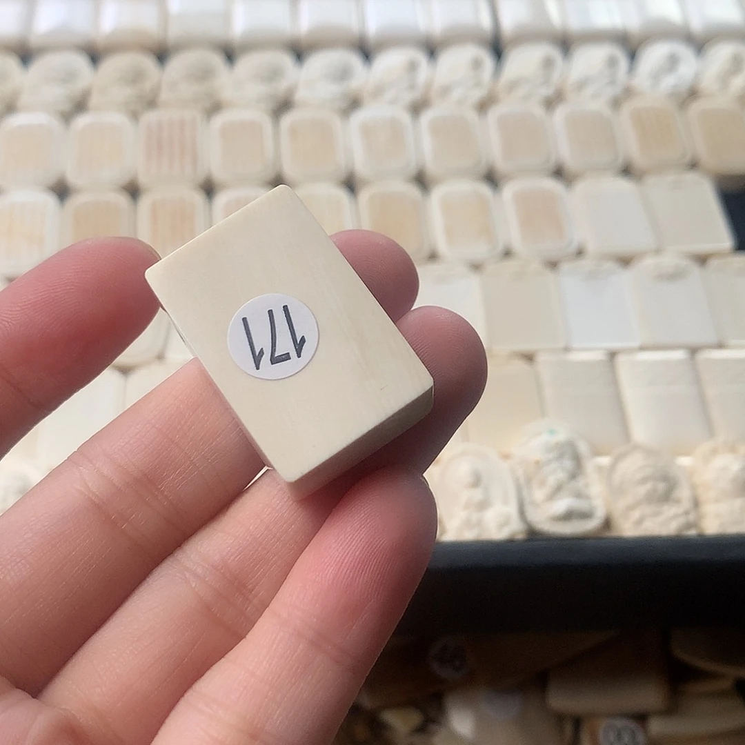 泥塑不打孔联系客服