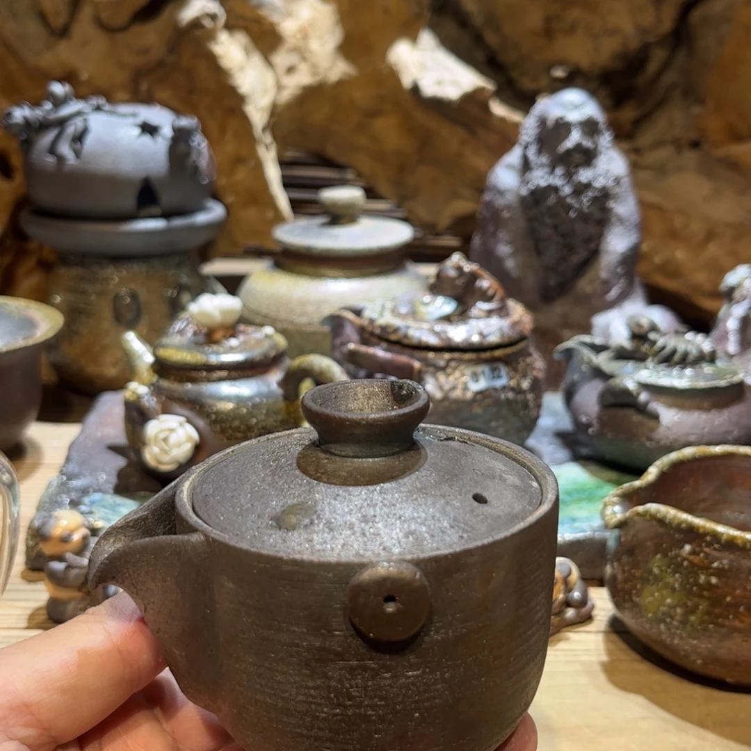 柴烧特价宝瓶。