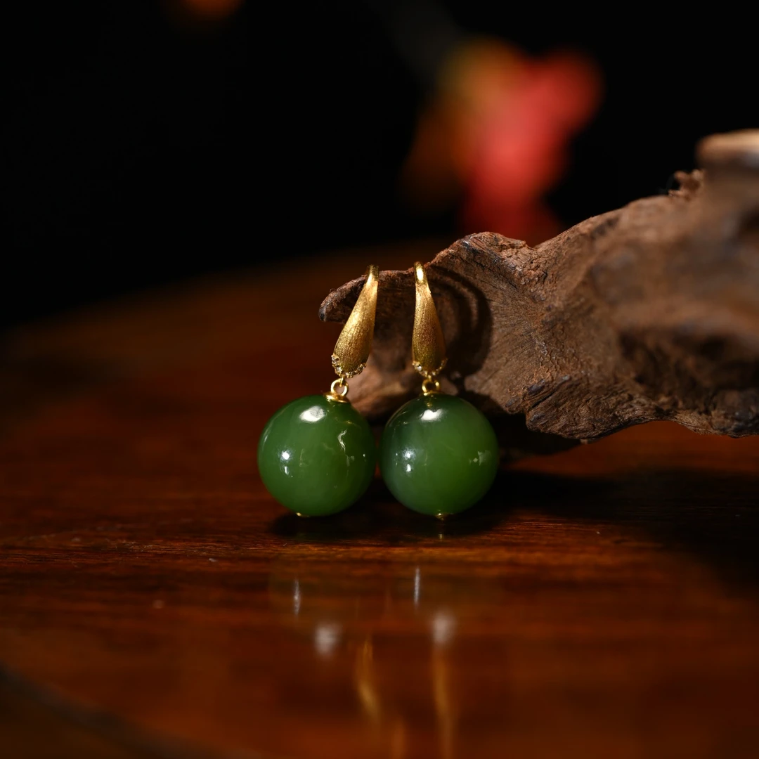 Lot8822 25YU109152和田玉碧玉耳饰/匡时