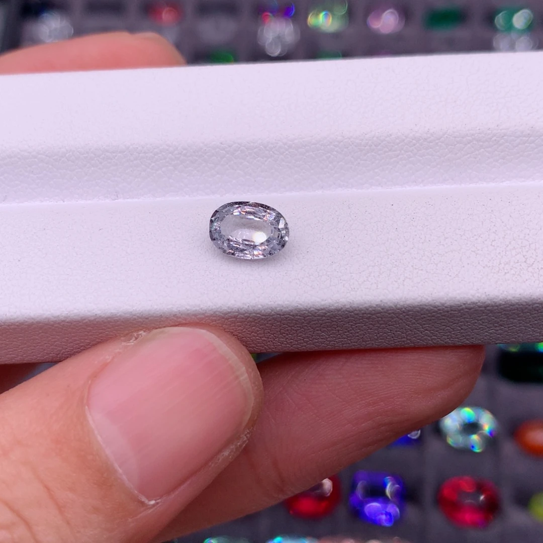 彩色蓝宝石裸石未镶嵌