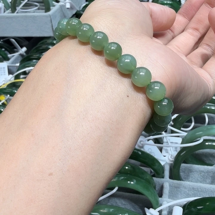 和田玉未镶嵌手串