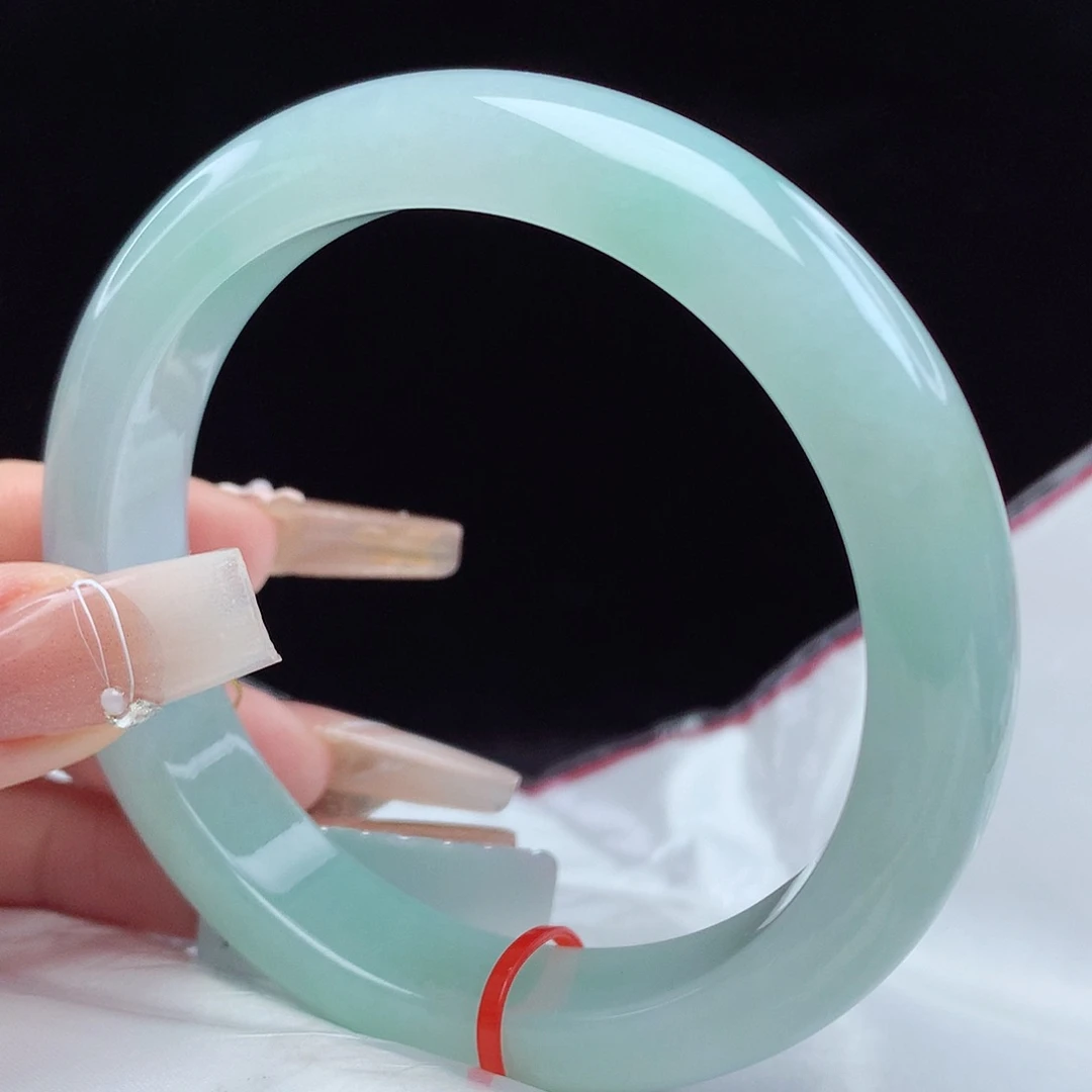 翡翠手镯未镶嵌58圈4173