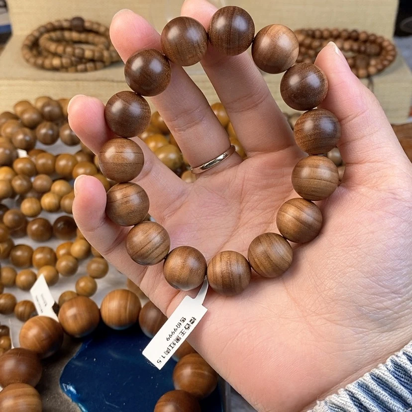 【闪购商品】檀香木手串/手链只**凡111111111