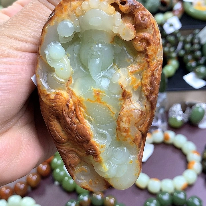 透闪石质玉未镶嵌把件