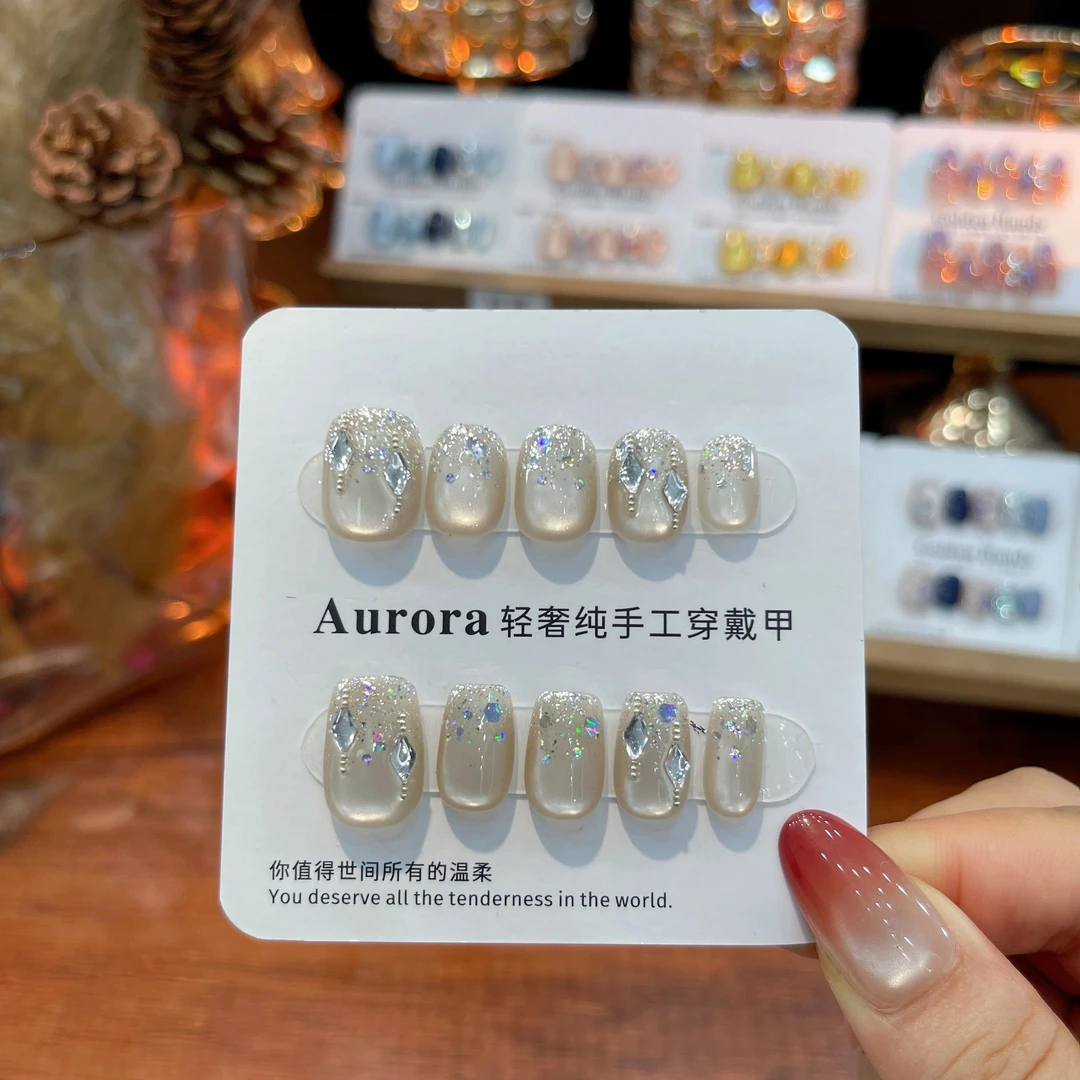 【回响】纯手工穿戴甲 轻奢瓷白猫眼美甲Z