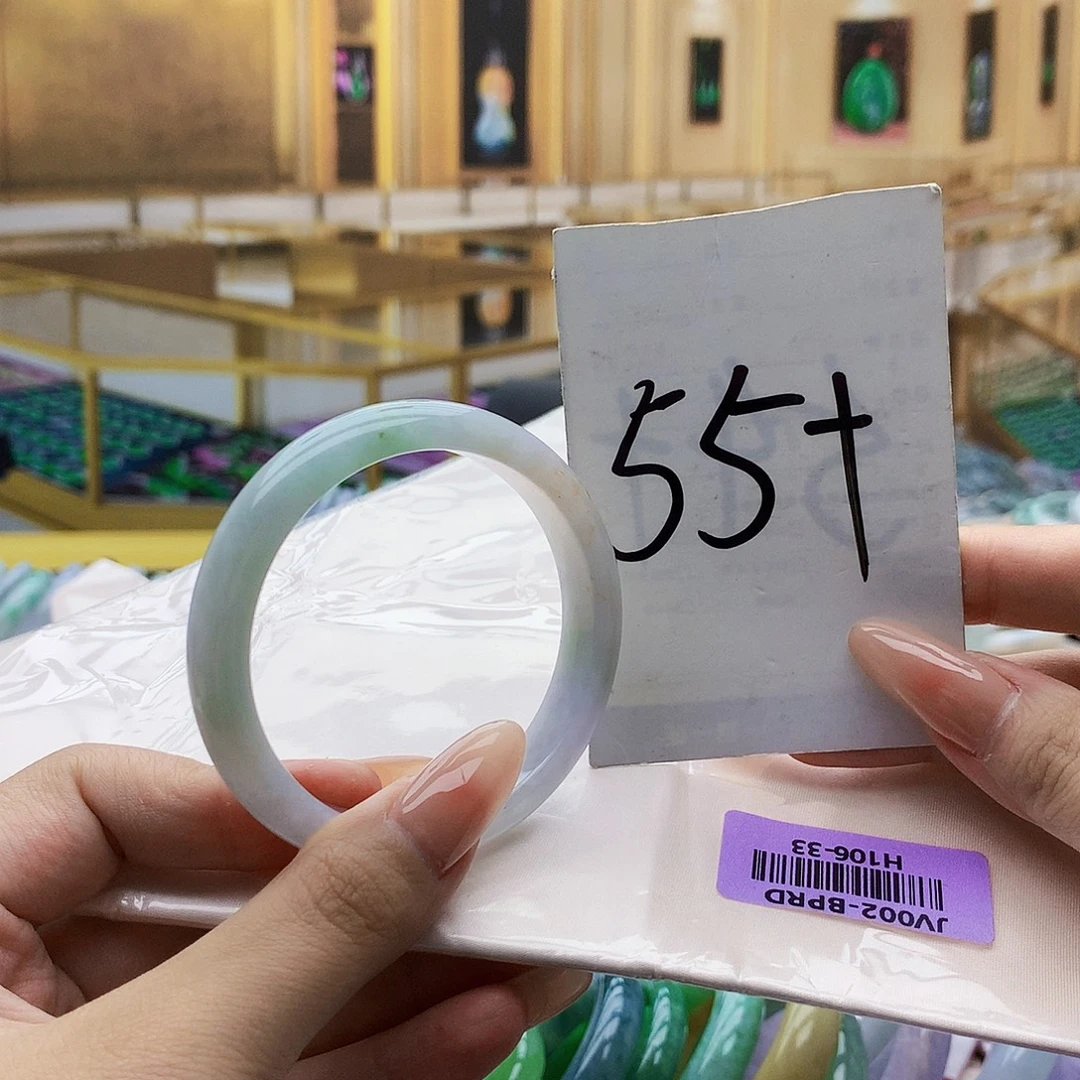 翡翠手镯未镶嵌0099876679007890