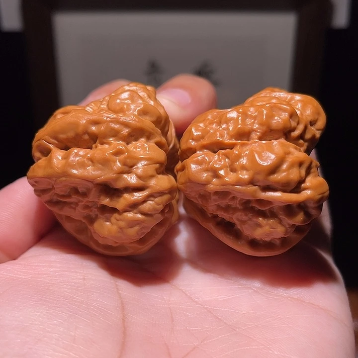 把件核桃44×45肌肉腿王