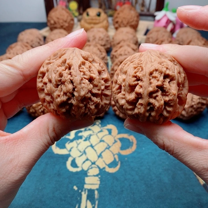 文玩核桃把件粗筋44