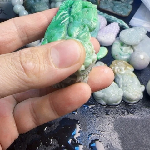 翡翠未镶嵌挂件000