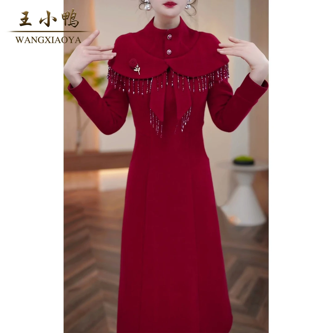 王小鸭高端气质加绒加厚连衣裙女2026早春新款喜妈妈婚宴礼服裙子