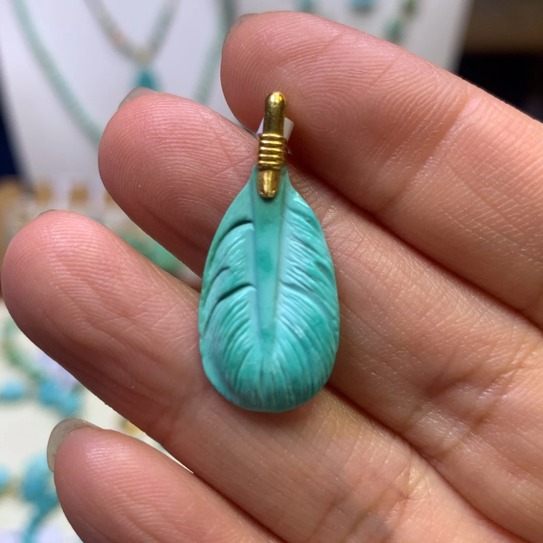 绿松石18K金镶嵌吊坠