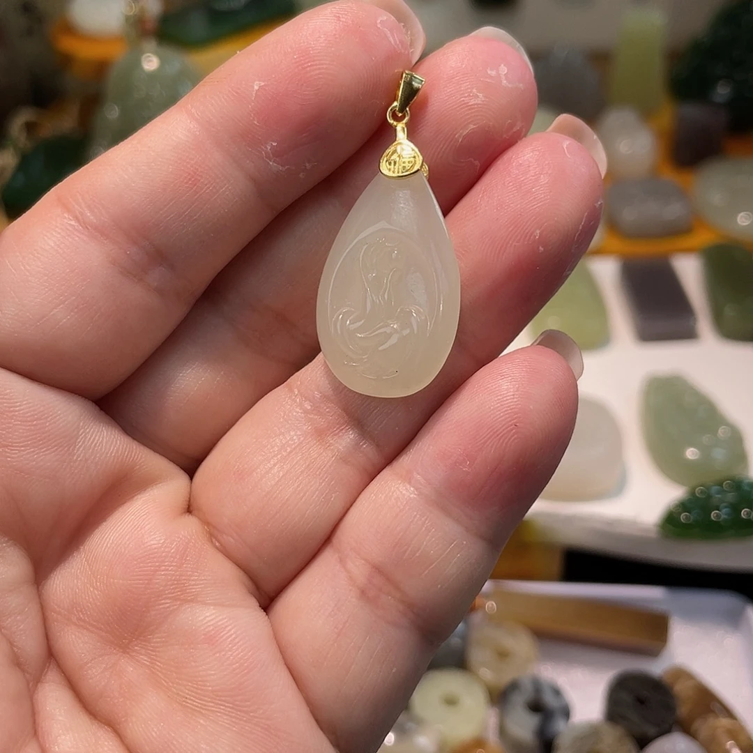 和田玉未镶嵌颈饰