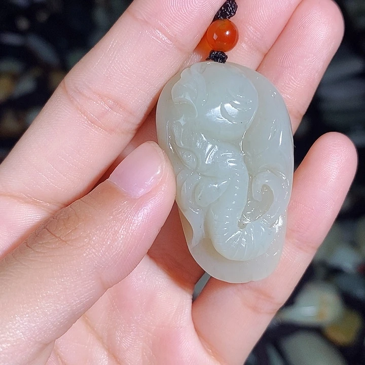 和田玉未镶嵌颈饰