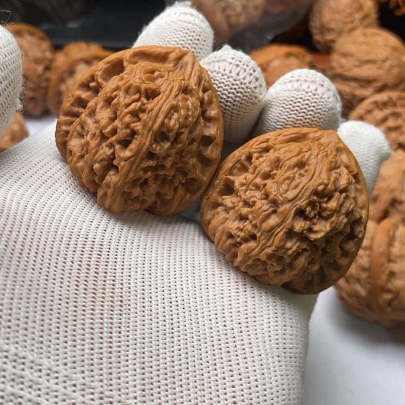 【闪购商品】文玩核桃把件Φ39南疆