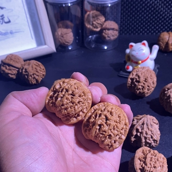 文玩核桃把件分*线雨花石