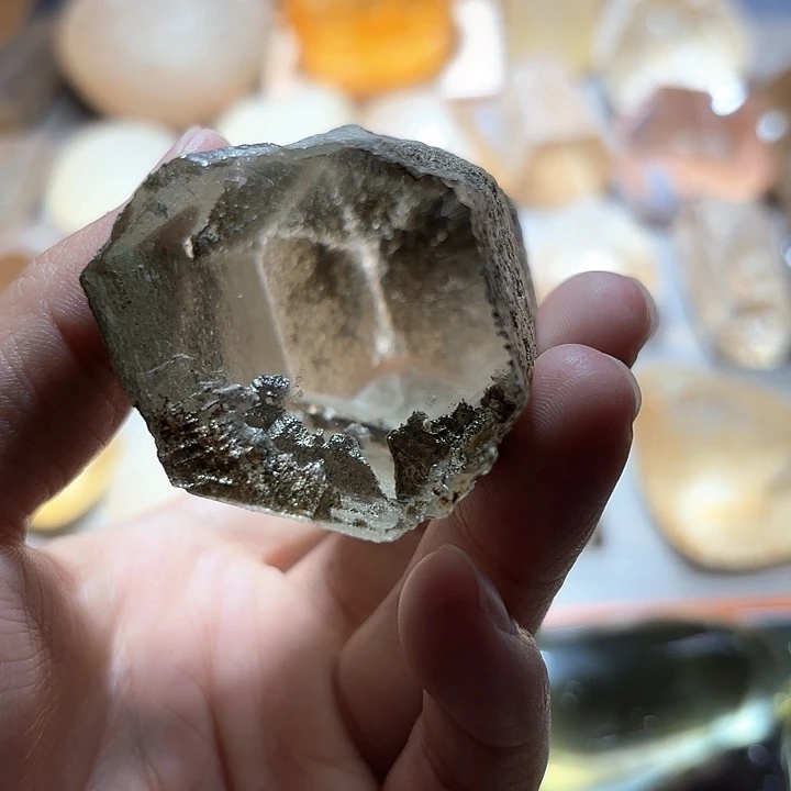 水晶原石未镶嵌水晶