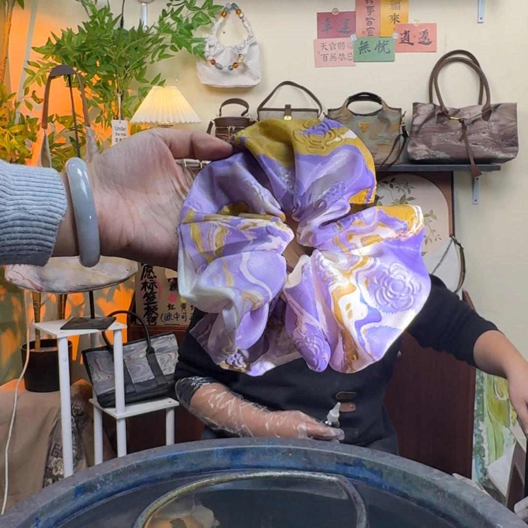 布艺非金属大肠发圈