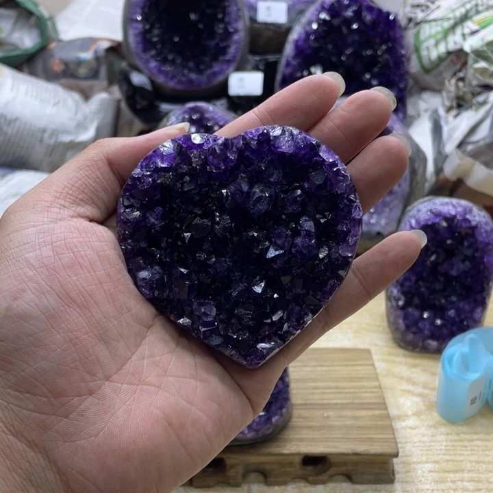 未镶嵌大型摆件（非配饰）紫晶峰**转