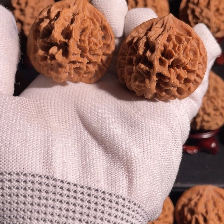 文玩核桃吊坠41官帽