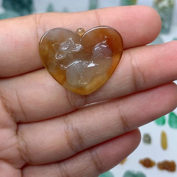 吊坠(不含链)未镶嵌翡翠