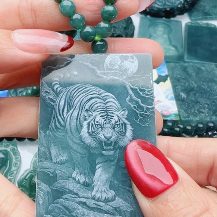 翡翠未镶嵌颈饰多样性发货天然A货翡翠