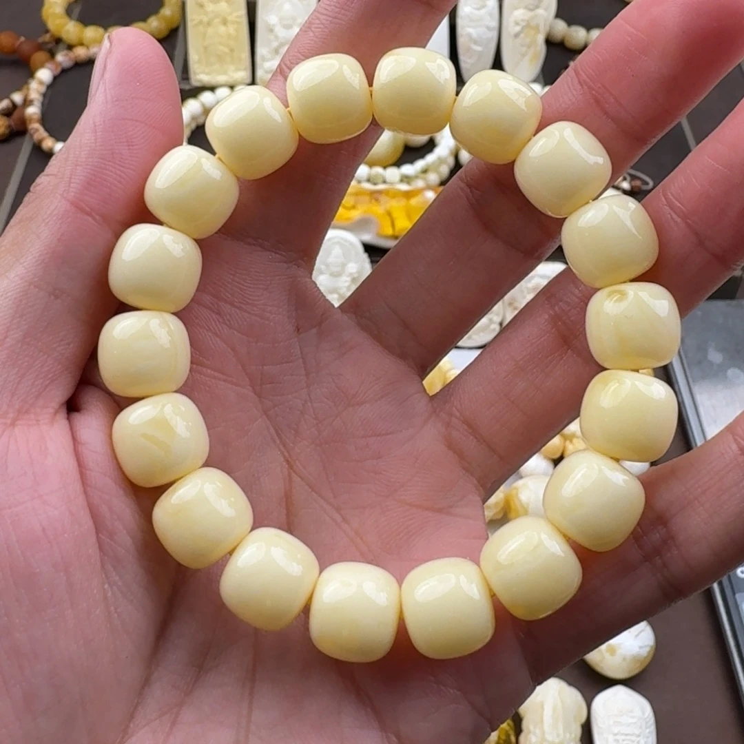 未镶嵌琥珀裸石蜜蜡