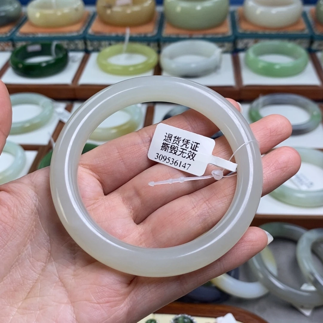 和田玉未镶嵌手镯高冰白月光60