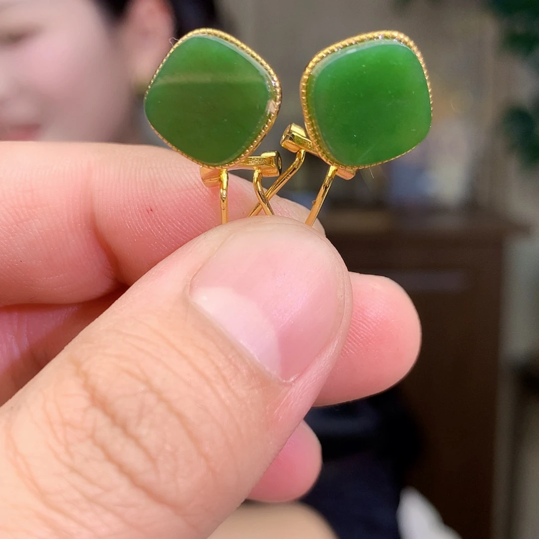 吊坠(不含链)银S925镶嵌和田玉（碧玉）耳钉