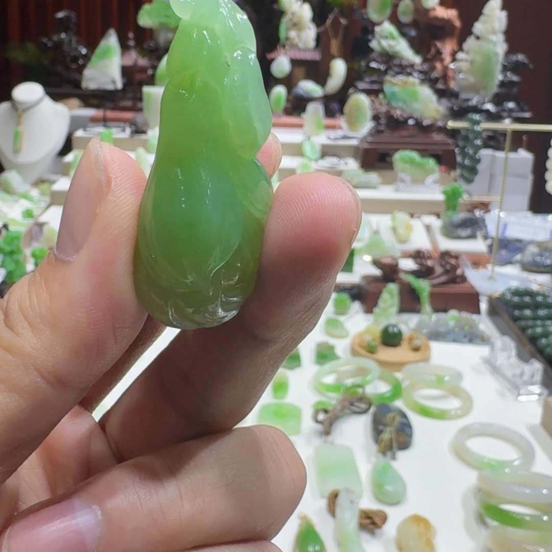 和田玉（碧玉）未镶嵌挂件和田玉碧玉玉兰花满色满肉挂件